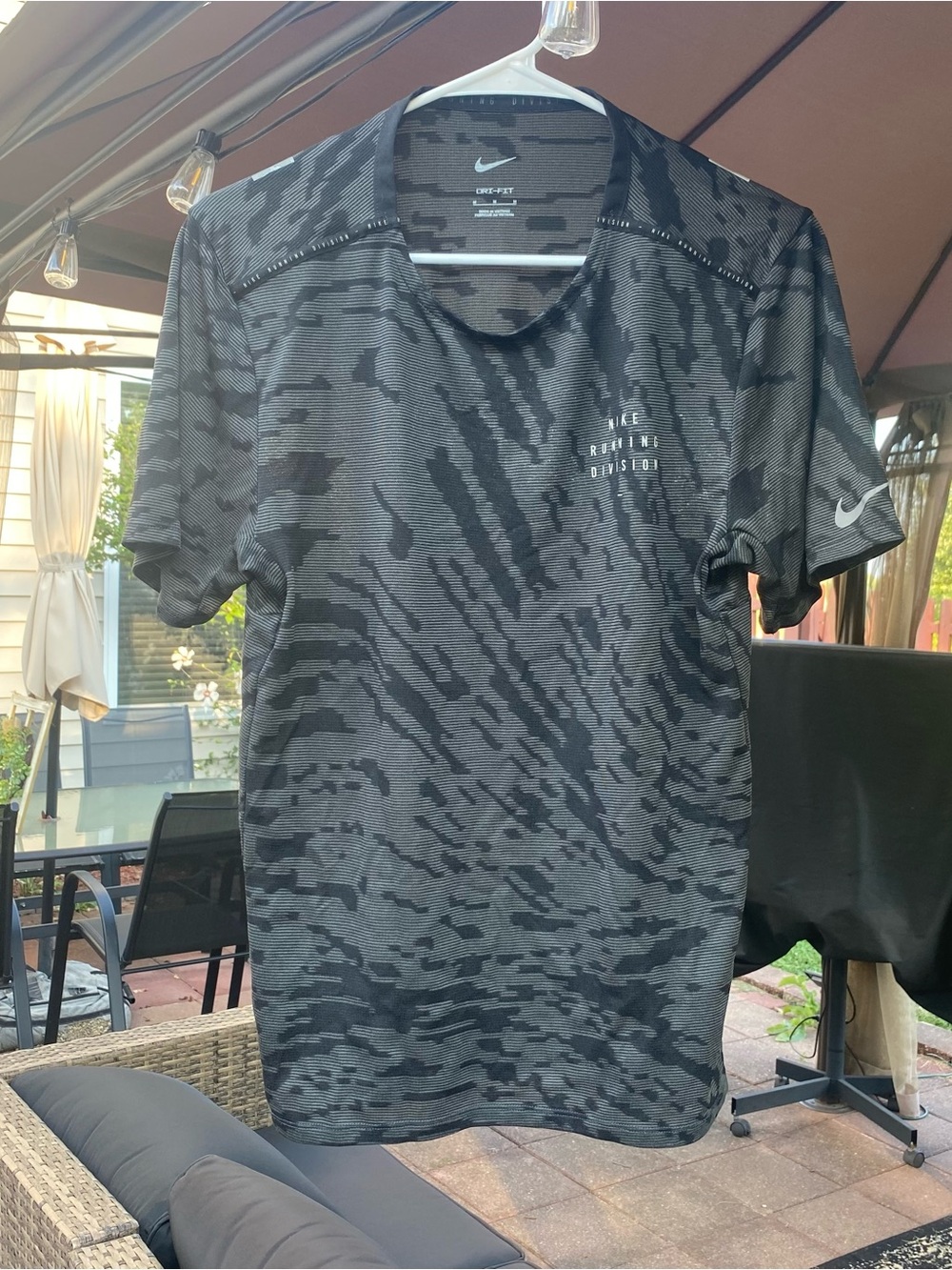 Nike Running Run Division Rise 365 Dri-FIT T-Shirt S